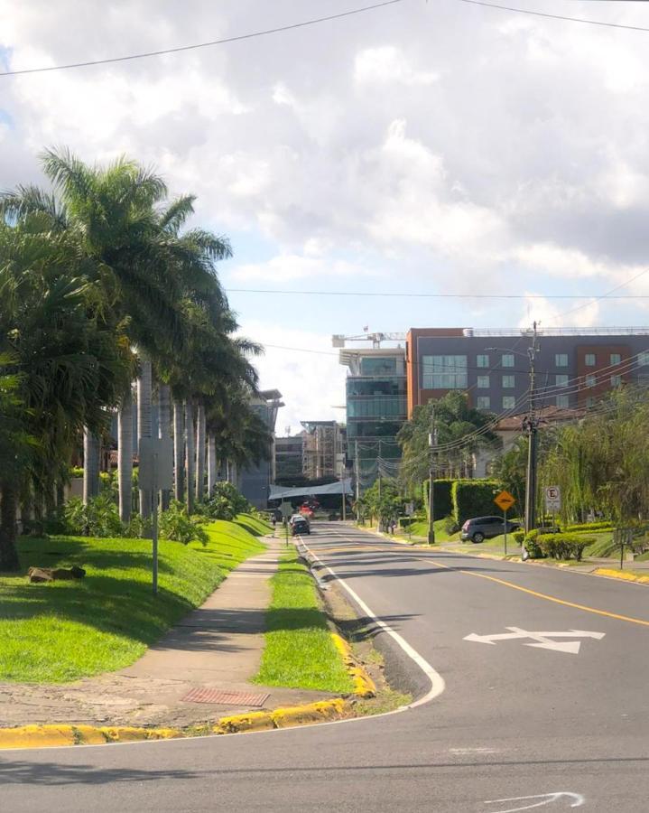 Ester'S Place Escazu ภายนอก รูปภาพ
