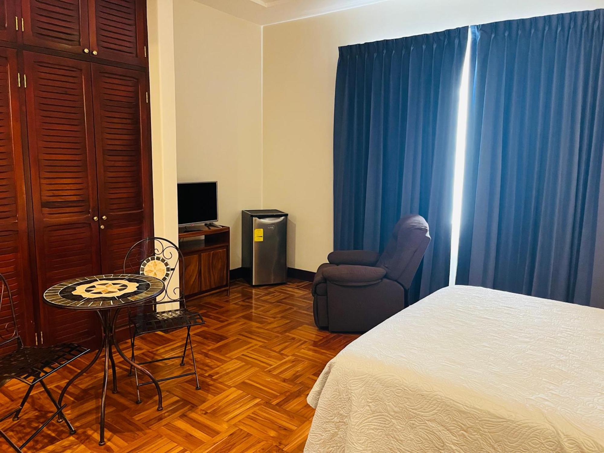 Ester'S Place Escazu ภายนอก รูปภาพ