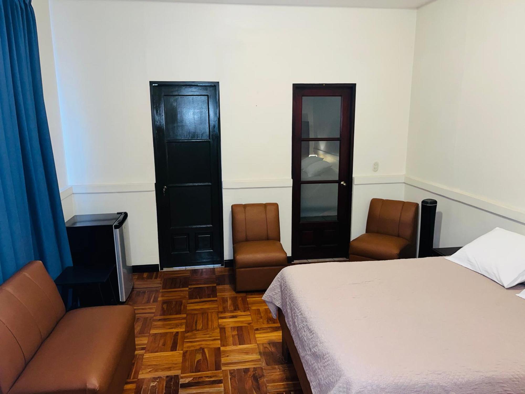 Ester'S Place Escazu ภายนอก รูปภาพ