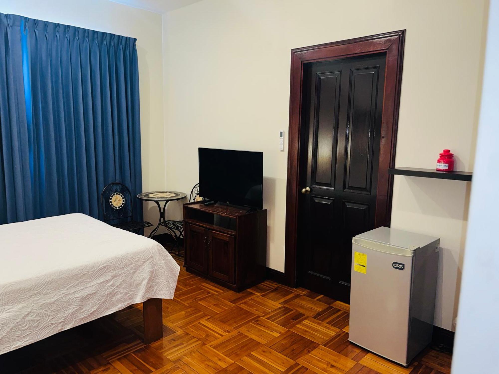 Ester'S Place Escazu ภายนอก รูปภาพ