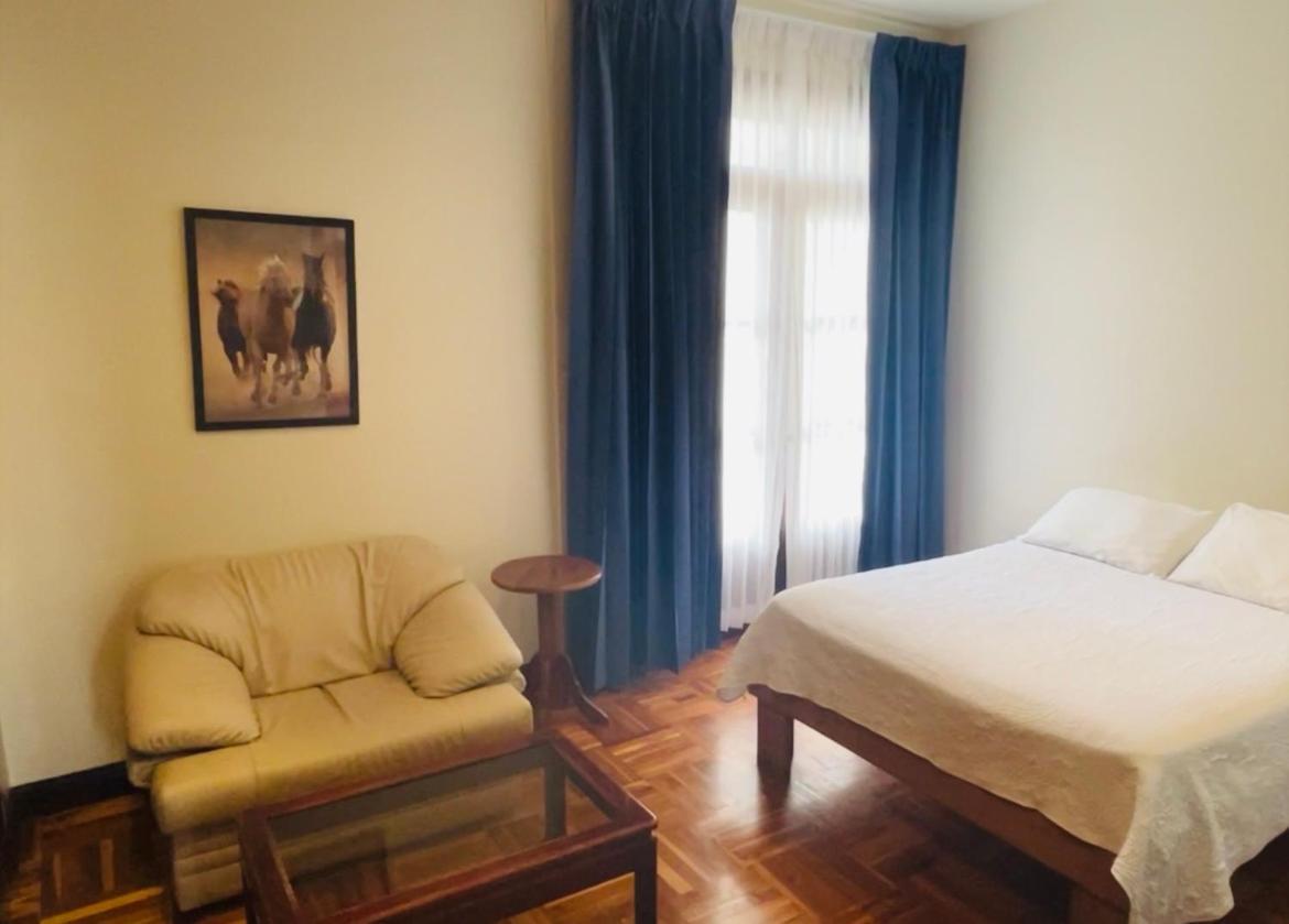 Ester'S Place Escazu ภายนอก รูปภาพ